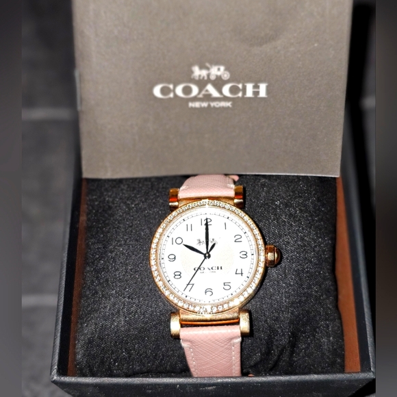 COACH watch-Rose Gold/White with Pink leather wristband - Picture 1 of 4